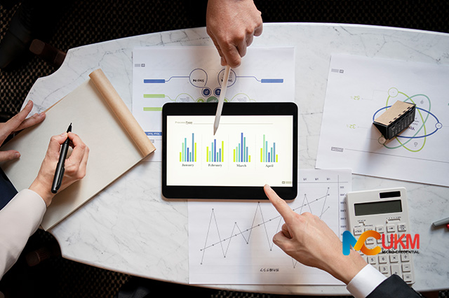 Anugerah Mikro Analisis Data Ekonomi Semasa untuk Pembuat Dasar